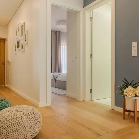 2bdr With Balcony By Lovelystay Apartamento *