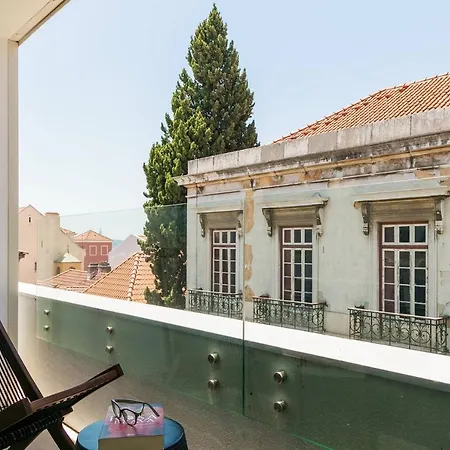 2bdr With Balcony By Lovelystay *