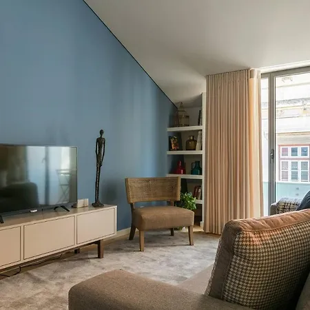 2bdr With Balcony By Lovelystay Apartment Lisbon