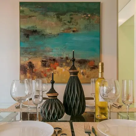 2bdr With Balcony By Lovelystay Apartment Lisbon