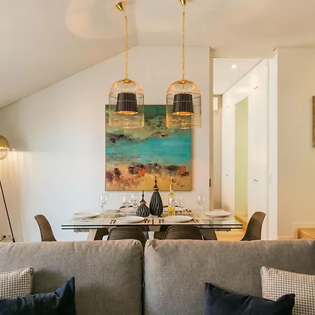 2bdr With Balcony By Lovelystay * Lisboa